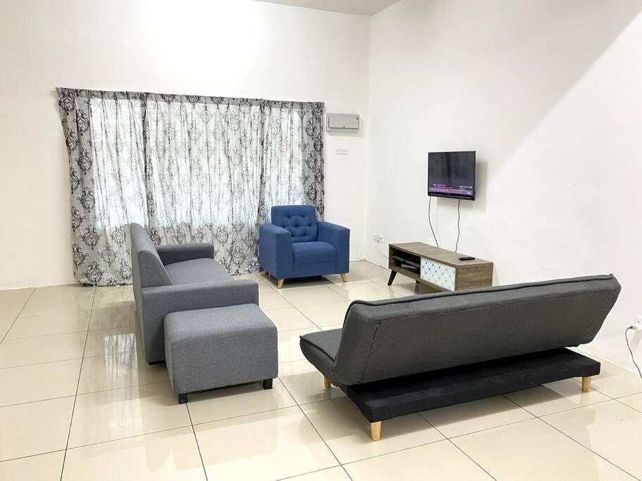 Azzalea Homes 2 @ Taman Golden Hills קמרון היילנדס מראה חיצוני תמונה